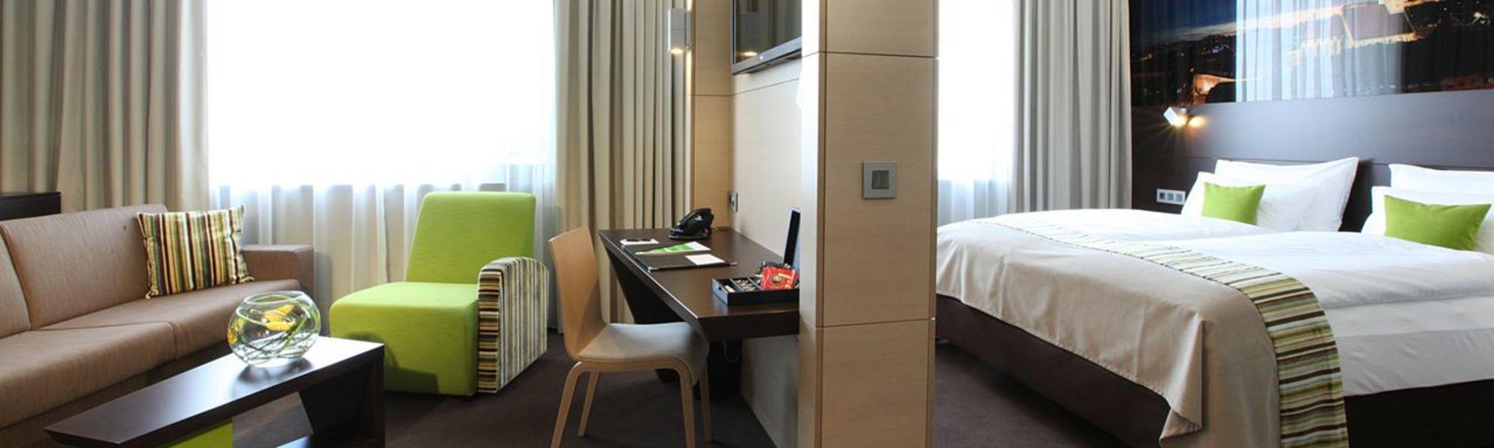 Lindner Gallery Hotel 4*